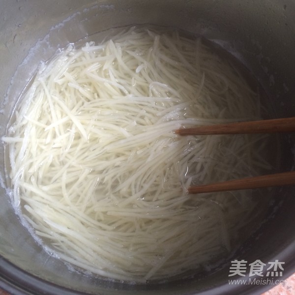 香辣土豆丝的做法