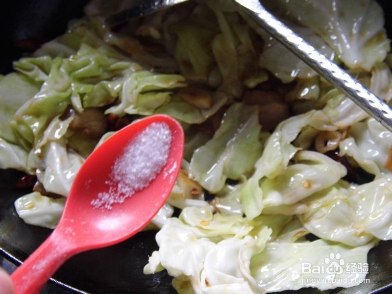 手撕包菜----下饭菜就是这么简单