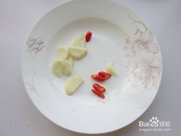 如何制作茼蒿炒鸡蛋