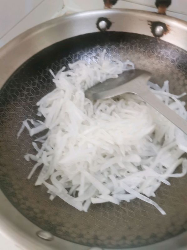 萝卜丝荷包蛋汤