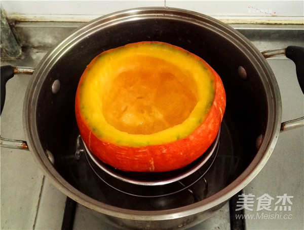 三文鱼果蔬南瓜盅