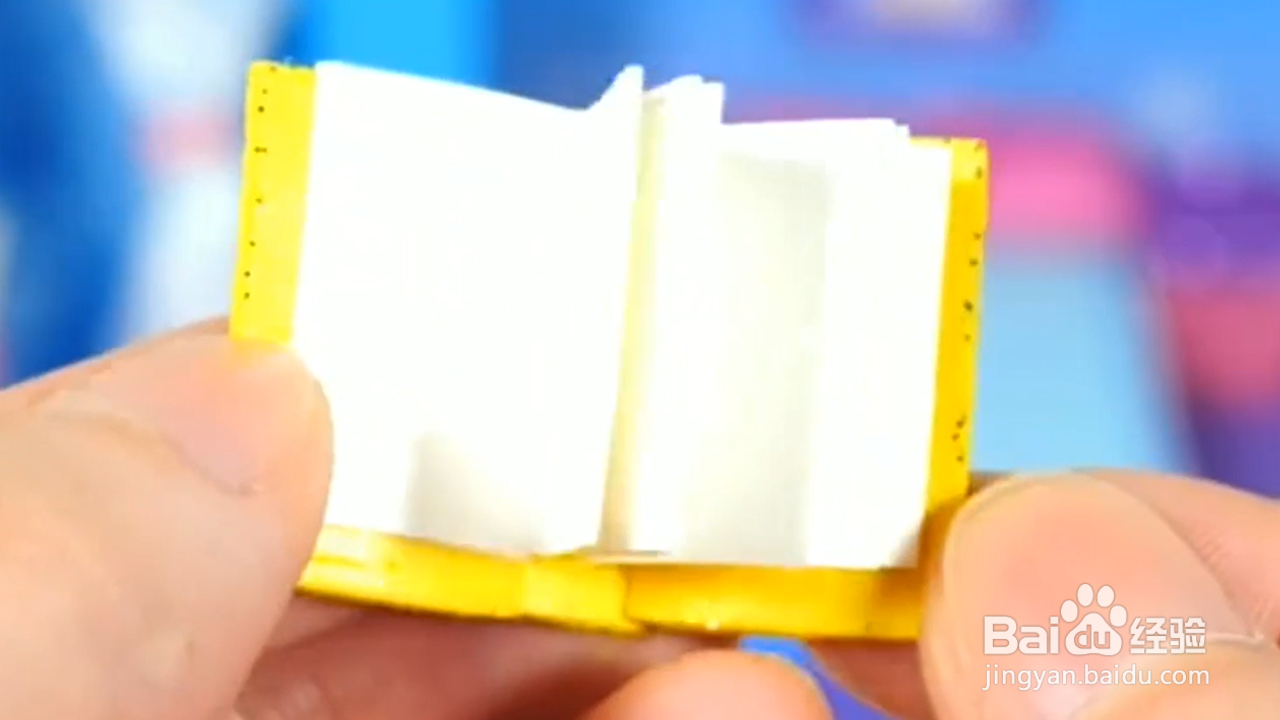 怎样帮芭比制作实用的小物品