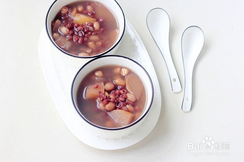 女人多喝红色汤，雪梨红豆花生粥的做法