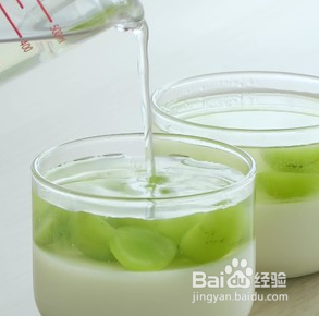 青提奶冻的简单做法