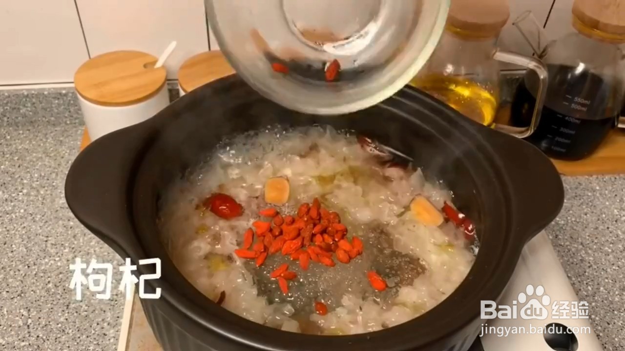 如何制作桃胶银耳羹