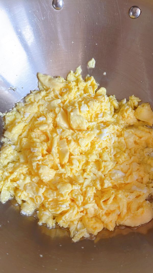 胡萝卜鸡蛋水饺