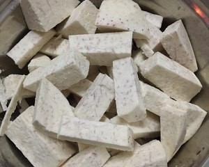 食补佳品反沙芋头的做法