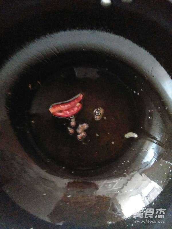 秋葵炒鸡蛋的做法