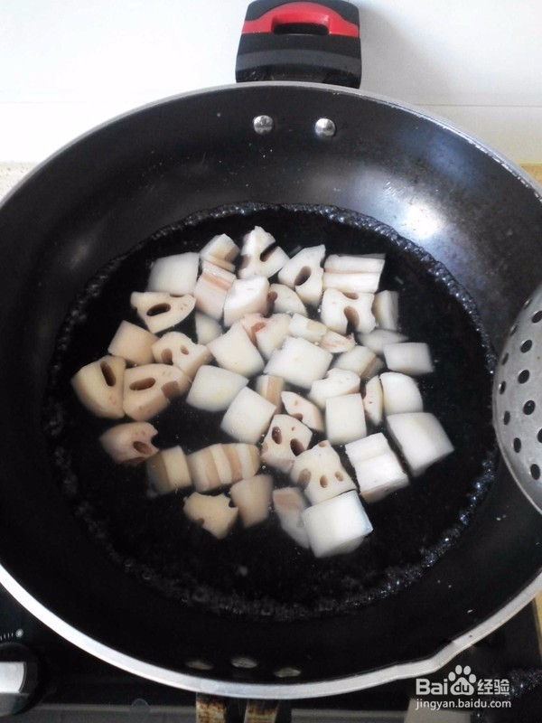 莲藕怎么炒又脆又好吃