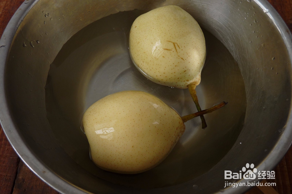 自制水果零食:鸭烤梨