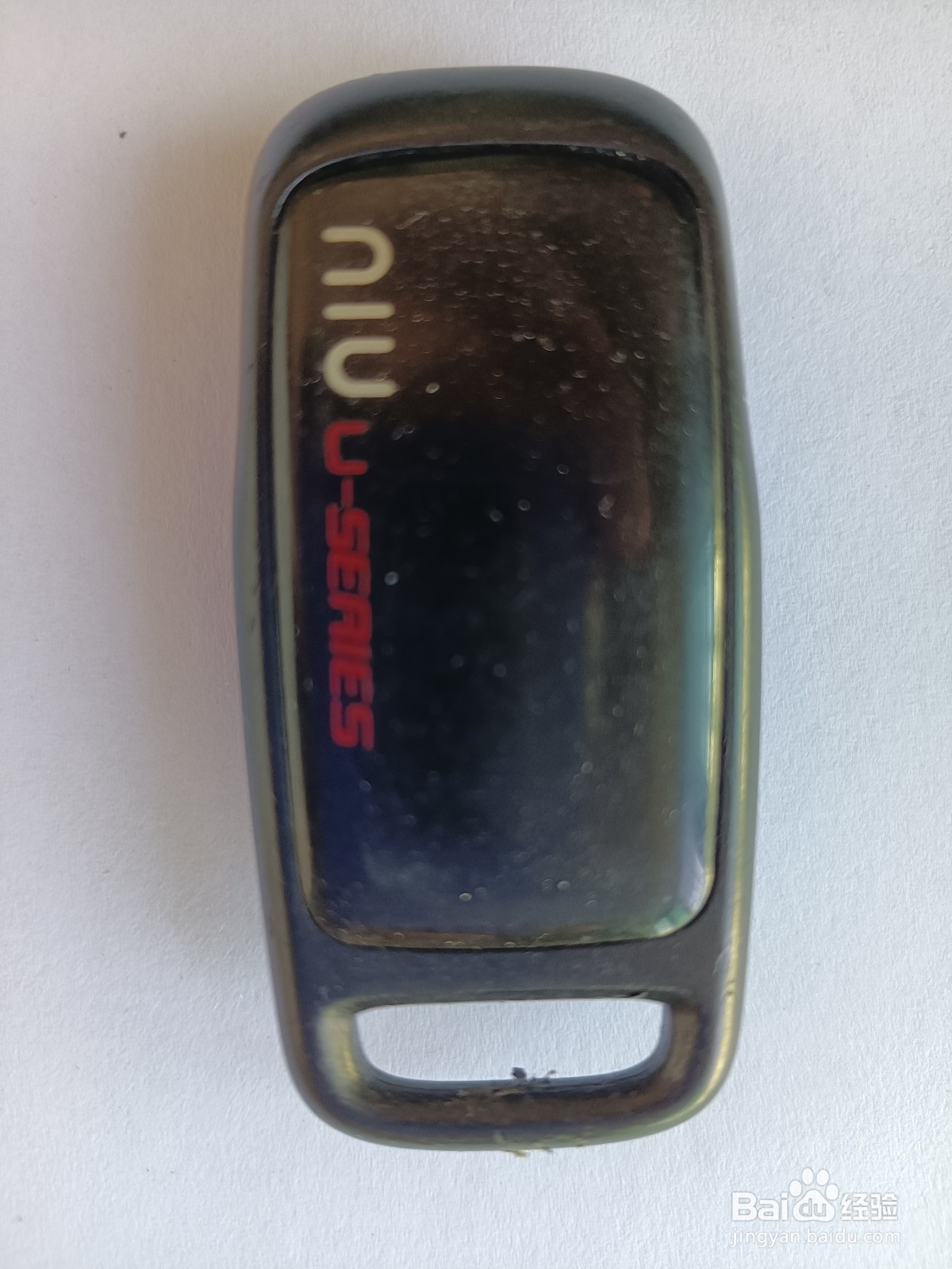 小牛电动车钥匙没电了怎么换电池