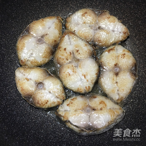 香煎马鲛鱼的做法