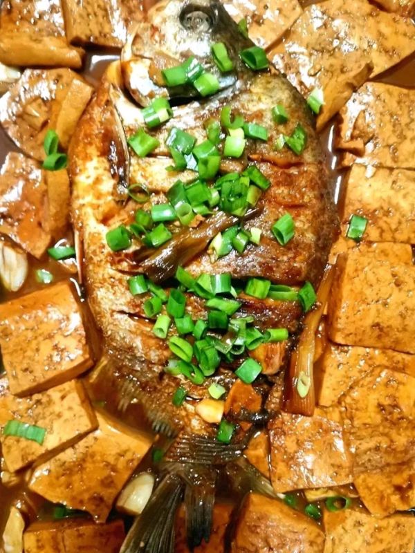 红烧鲳鱼炖豆腐