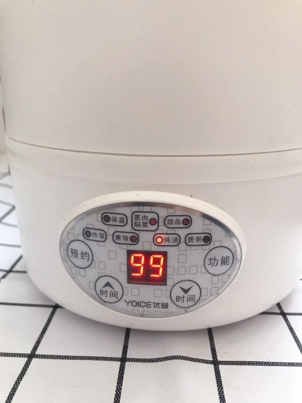 海底椰麦冬莲子排骨汤