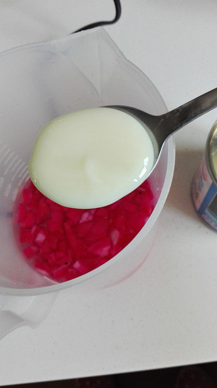 火龙果皮汁怎么做好吃，看这个就能学会