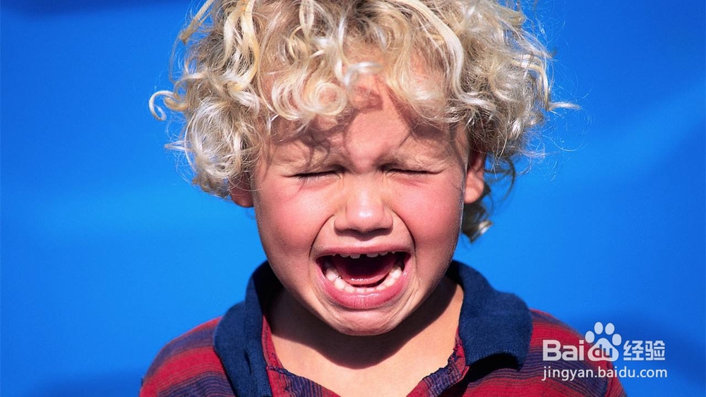 孩子冷漠自私是缺陷，父母提早干预成人后少吃亏