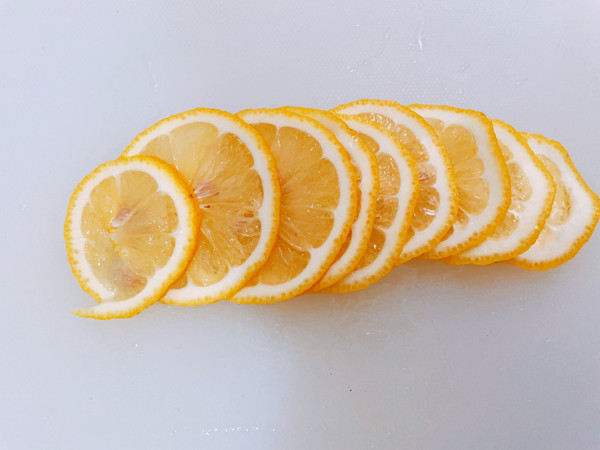 柠檬桃桃西柚气泡饮