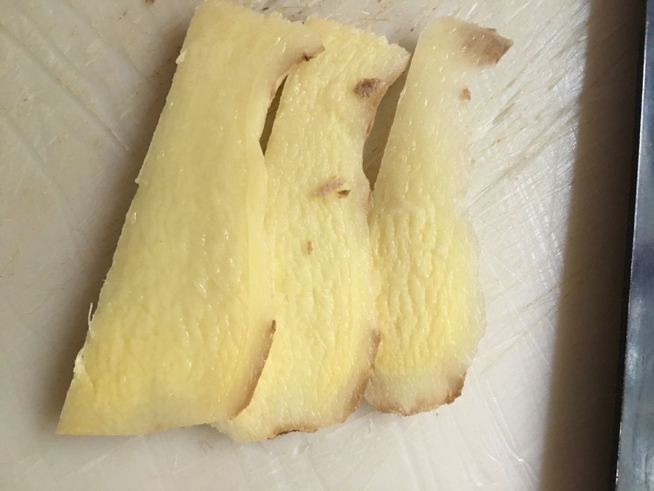 姥姥做的海带鸡肉汤真是人间美味！