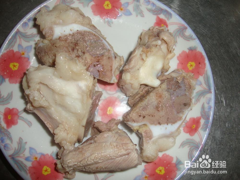 健脾利湿食疗方——茯苓猪骨汤