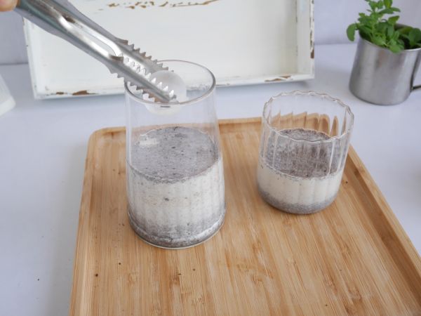 奥利奥海盐奶盖咖啡