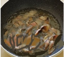 煸炒鳝段的做法