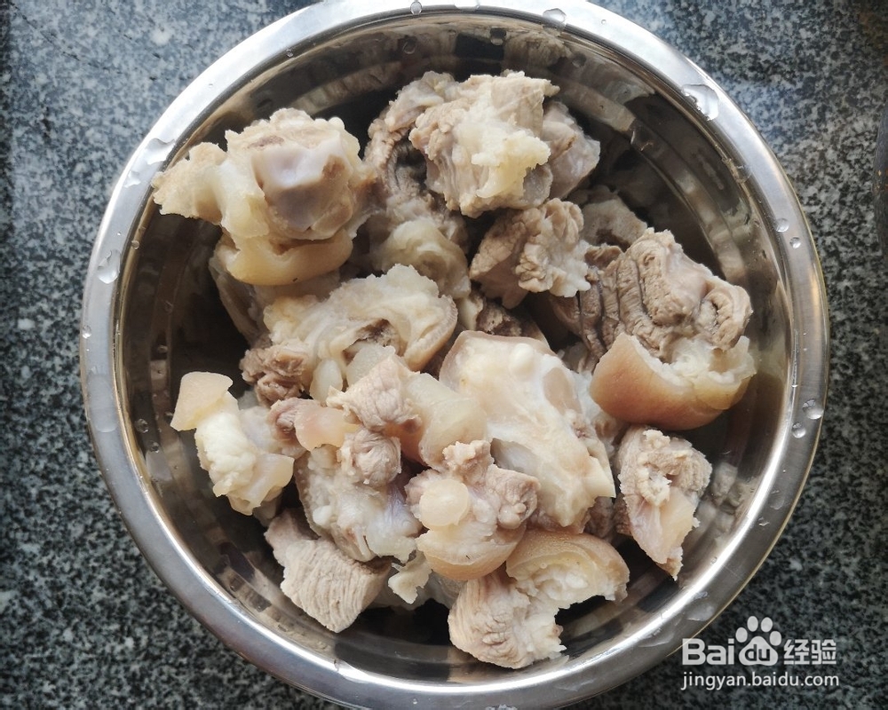 宝宝也爱吃的笋干猪脚