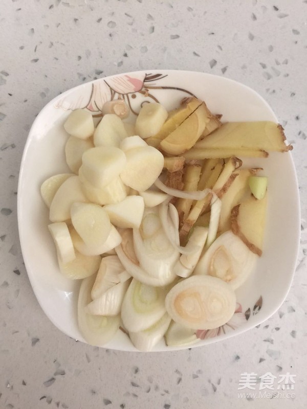 陈老太秘制炖牛肉(好吃到咬舌头)