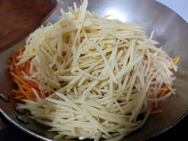 土豆丝胡萝卜丝