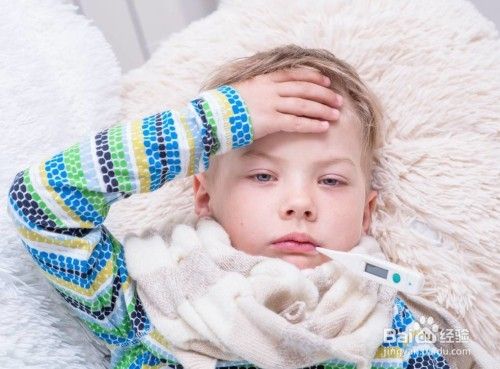 一周岁的宝宝冬天着凉发烧拉肚子呕吐怎么办呢？