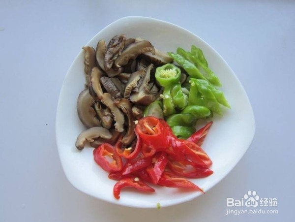 榨菜香菇炒肉的制作方法