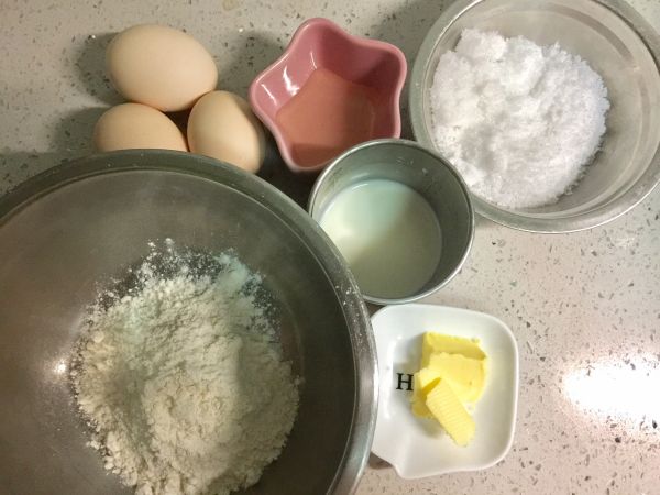 奥利奥向日葵纸杯蛋糕#美的FUN烤箱.焙有FUN儿#