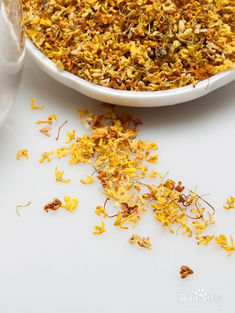 常饮桂花茶和茉莉花茶,达到杀菌消炎,去除口臭