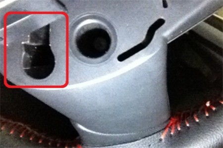 锐志方向盘怎么拆