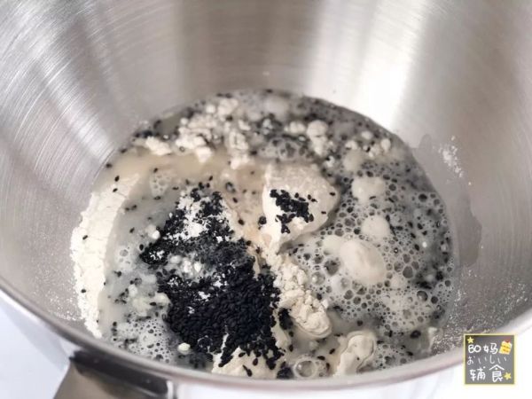 花生酱绣球花卷