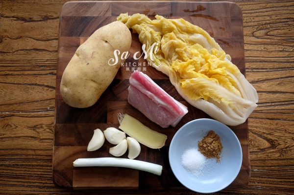 酸菜炒土豆肉丝