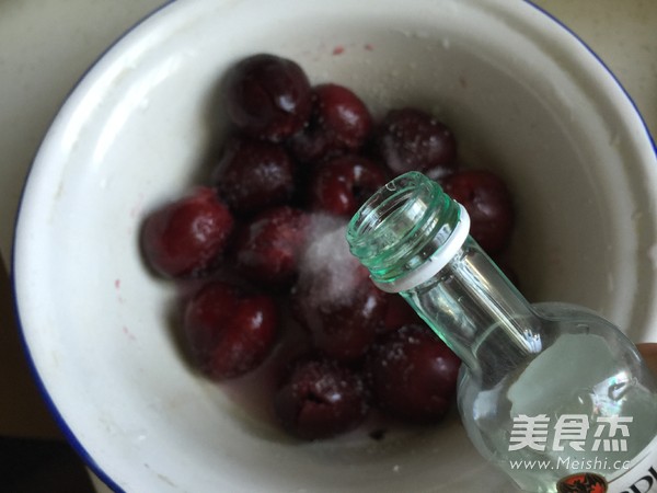 酥粒樱桃派的做法