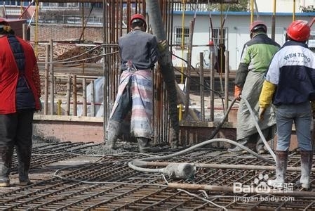 如何防止大体积混凝土浇筑后出现裂缝