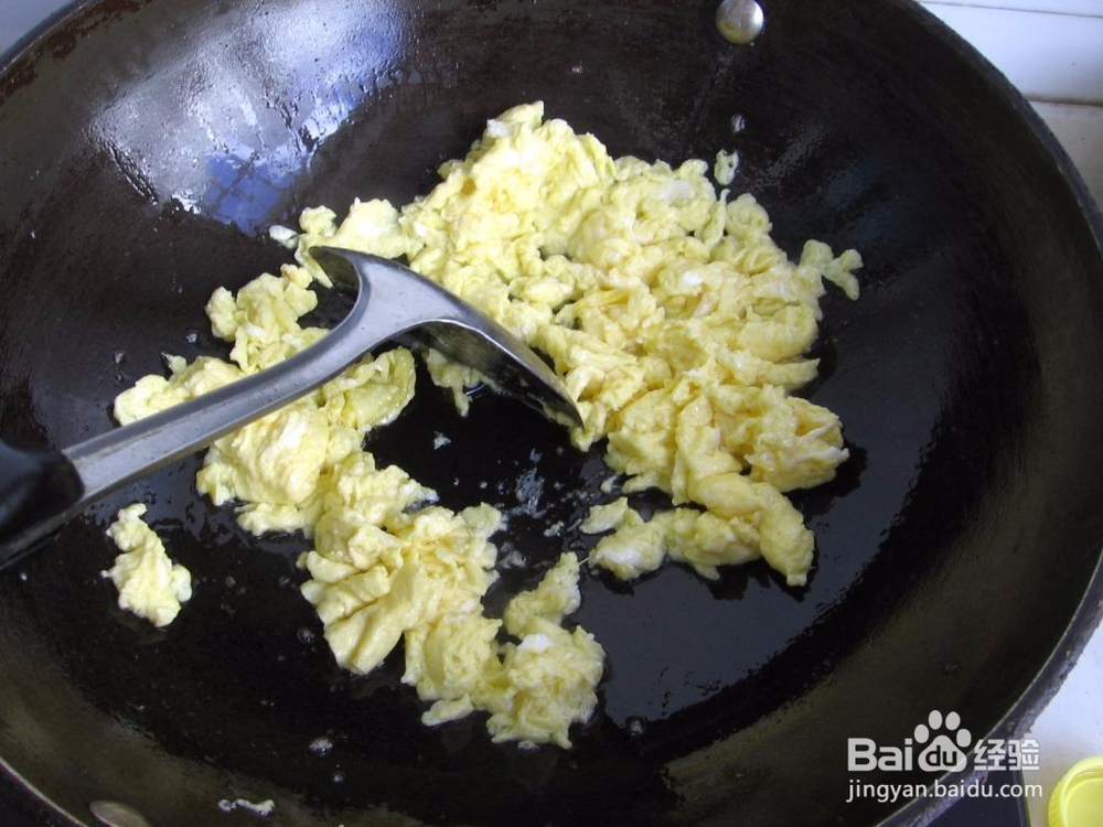 青椒炒鸡蛋的做法