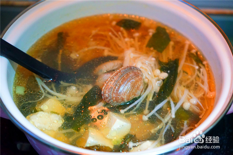 裙带菜花蛤豆腐汤的做法