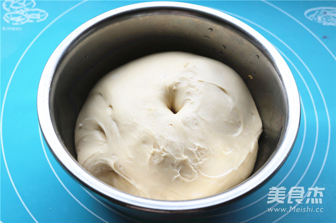 豆沙扭纹面包