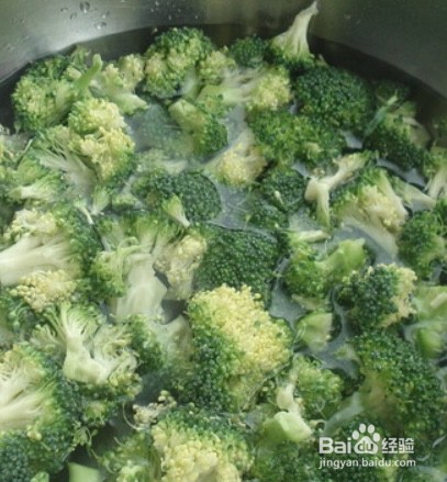 煮西兰花需要多长时间