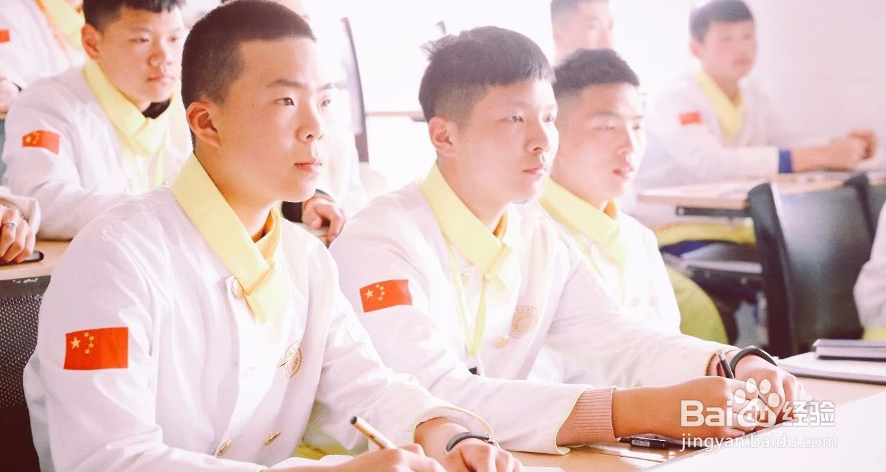 初中毕业到职业学校学技术好不好？