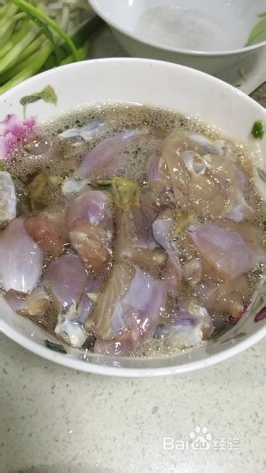 如何做出好吃的椒盐牛蛙