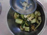 怎么做凉拌青瓜--夏季凉拌菜凉拌青瓜的方法