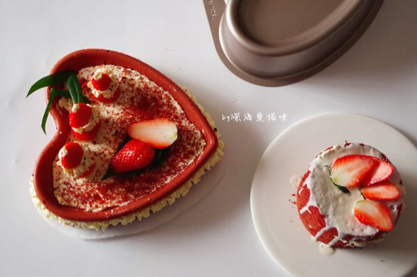 心形红丝绒蛋糕