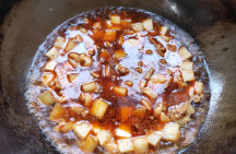 鸡肉烧萝卜的做法