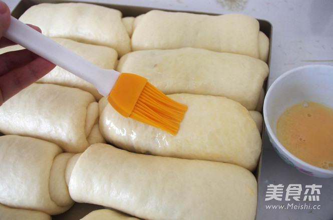 豆沙面包卷的做法