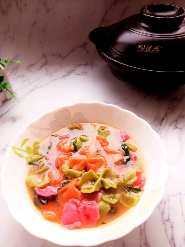 鸡汤三色蝴蝶面