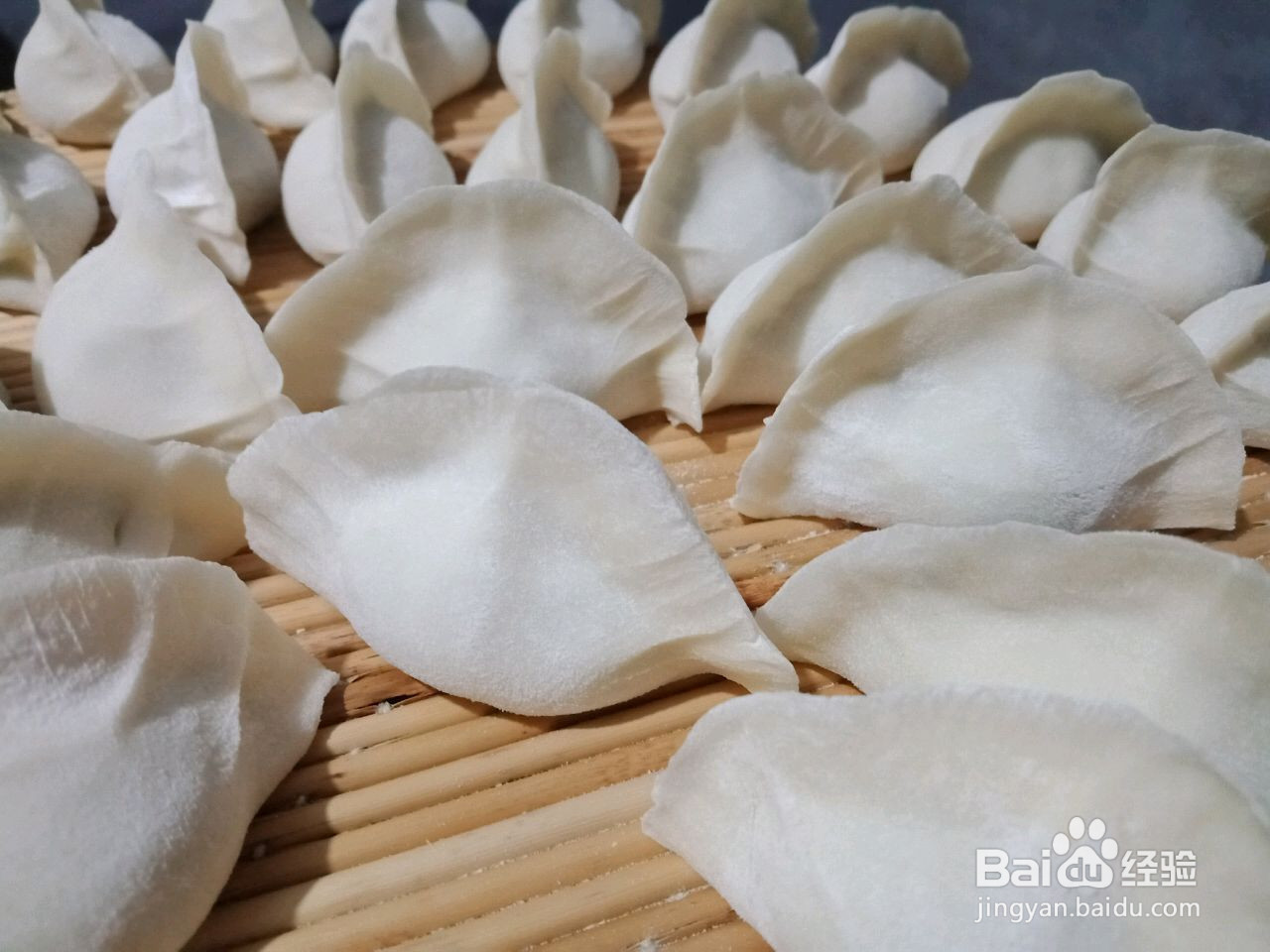 韭菜鸡肉饺子的做法