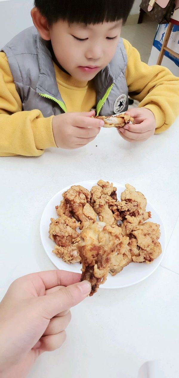 香酥吮指炸鸡腿